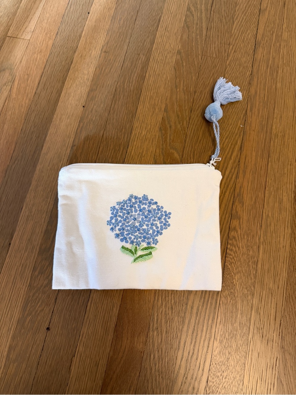 Two's company hydrangea pouch